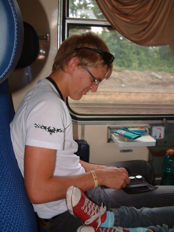 224988_254217674679436_185403051_n